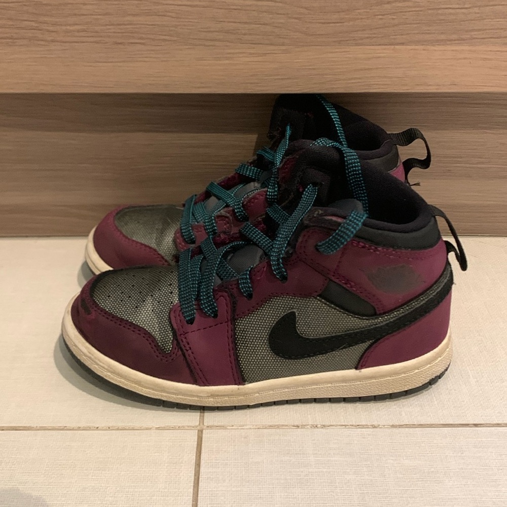 Nike high tops
